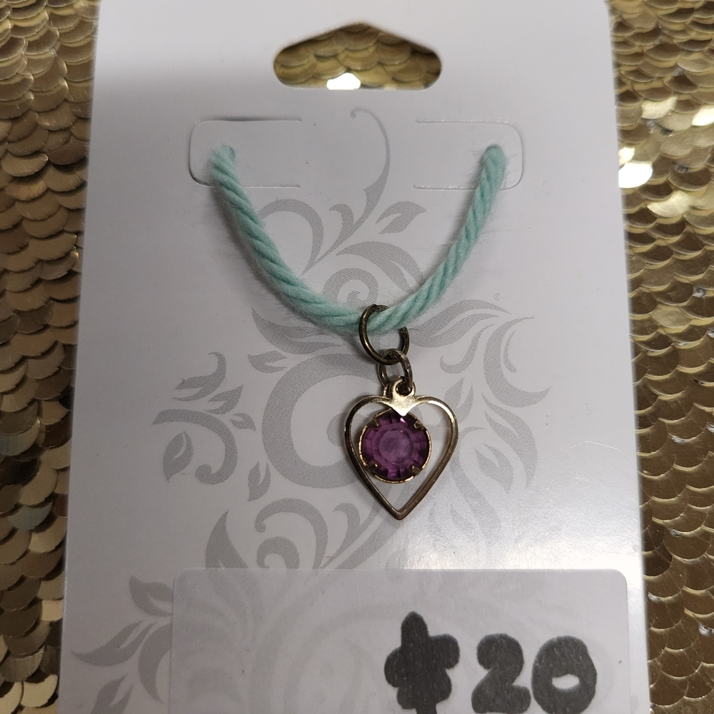 Vintage Gold-Toned Metal Heart Charm/Pendant w/ Purple Stone #354